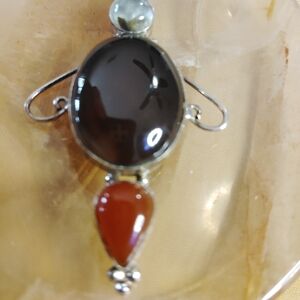 🔥 AMBER, CARNELIAN &  MOONSTONE, BEAUTIFUL  STERLING PENDANT, & 18"  CHAIN.